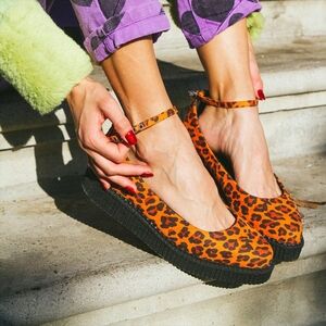 NWT T.U.K. Orange Leopard Pointed Ballet Ankle Strap Creeper | Size 7